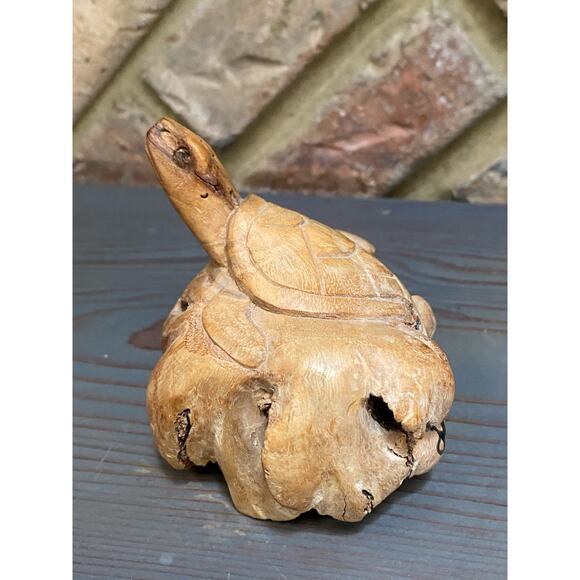 Vintage Hand Carved Parasite Wood Art‎ Turtle  Sculpture Figurine , signed - Picture 5 of 6